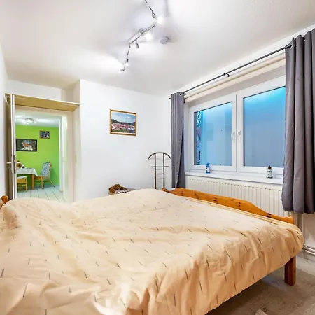 Appartement 11 *